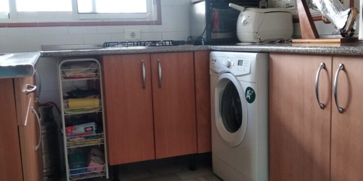 Apartamento bajo en la zona del barrero